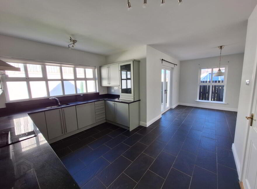18 Ramoan Avenue, Ballycastle, BT54 6GA