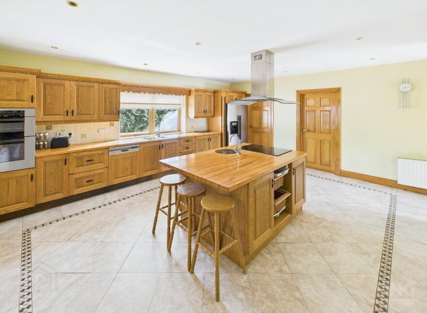 1 Árd Na Gréine, Tullamore, R35