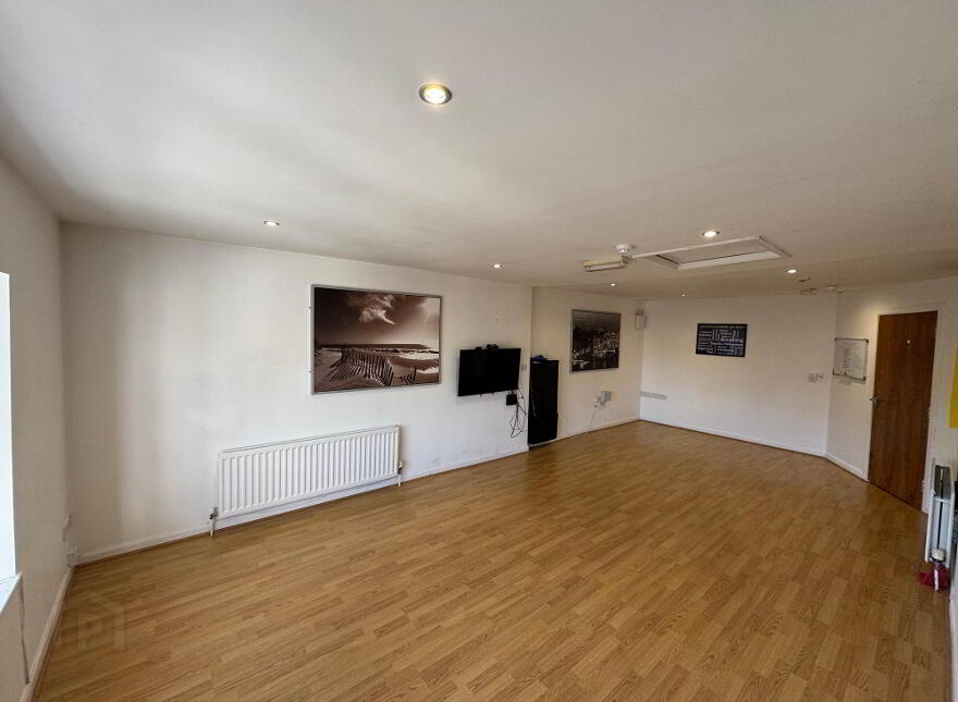 First Floor, 13b Antrim Street, Lisburn, BT28 1AU