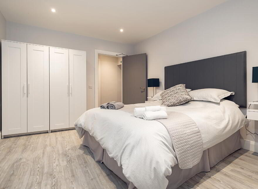 2, 2a, 2b Monaghan Street & 27 Merchants Quay, Newry, BT35 6AA