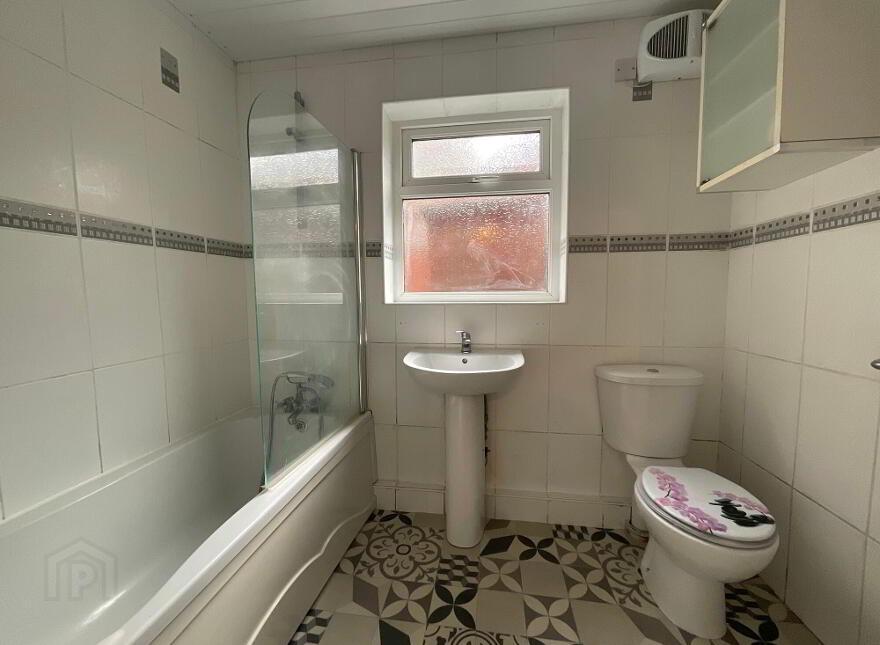58 Glenbank Place, Belfast, BT14 8AN