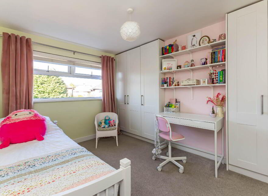 35 Killeaton Gardens, Derriaghy, Belfast, BT17 9HD