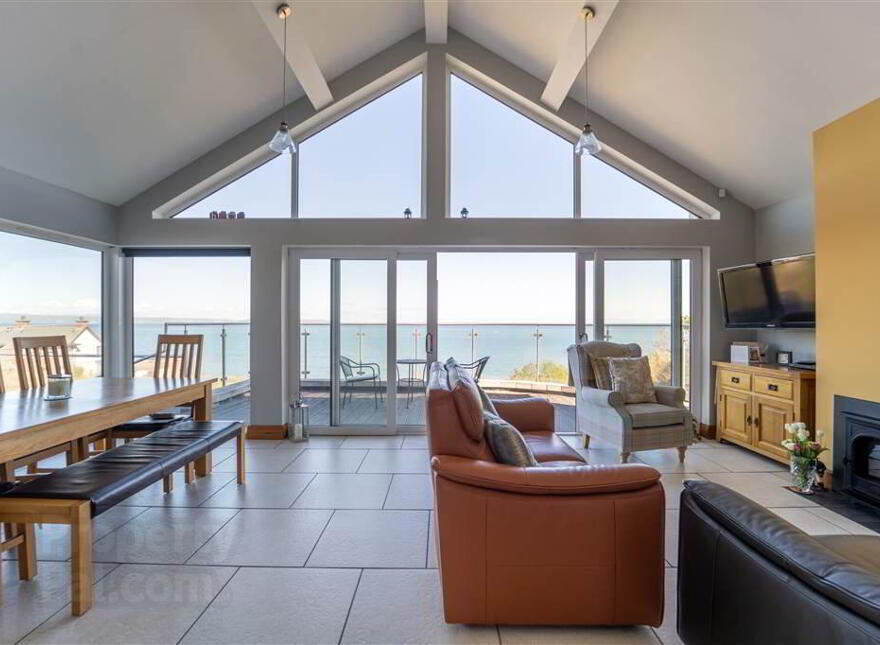 8b Andrews Shorefield, Groomsport, Bangor, BT19 6LJ photo