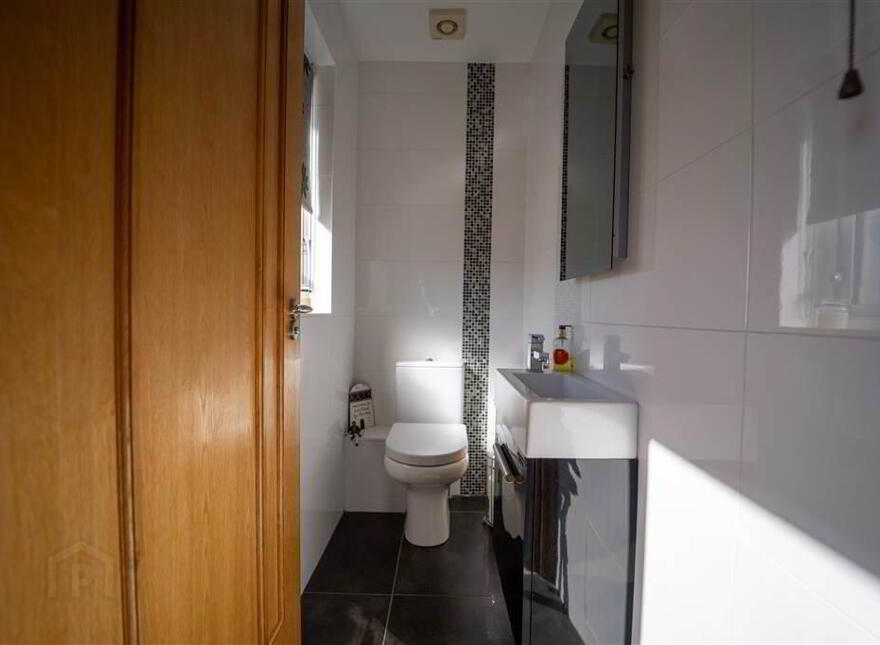 8b Andrews Shorefield, Groomsport, Bangor, BT19 6LJ