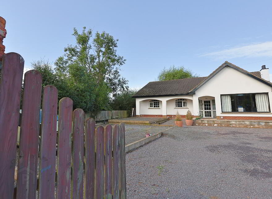 69 Kesh Road, Hillsborough, Lisburn, BT27 5RR photo