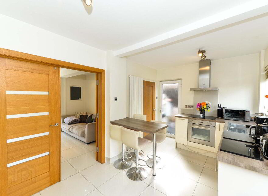 17 Ballyregan Drive, Dundonald, Belfast, BT16 1JN