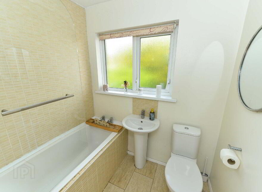 17 Ballyregan Drive, Dundonald, Belfast, BT16 1JN