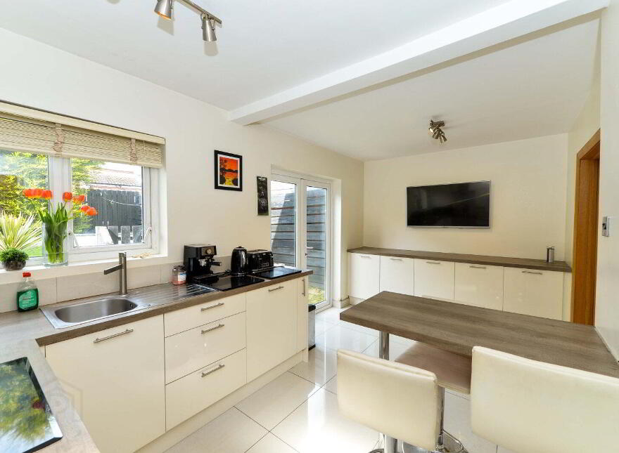 17 Ballyregan Drive, Dundonald, Belfast, BT16 1JN