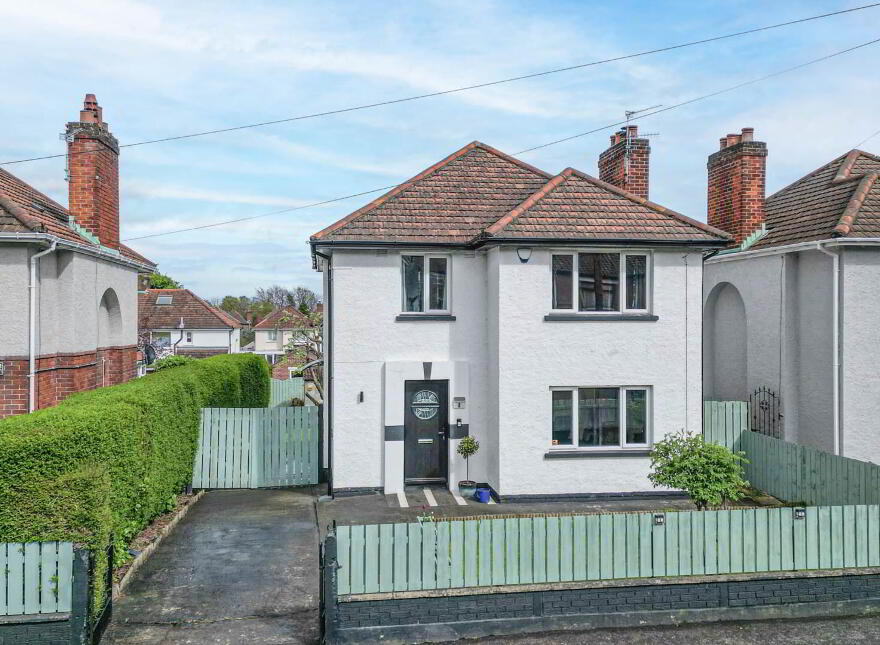 8 Dunlambert Avenue, Belfast, BT15 3NH photo