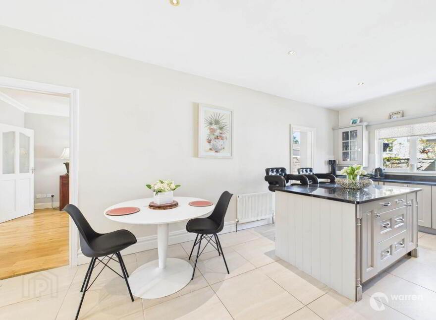 24 The Crescent, Castlecomer Road, Kilkenny Town, R95X4V8