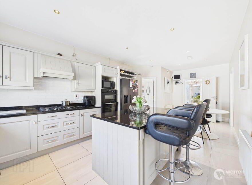 24 The Crescent, Castlecomer Road, Kilkenny Town, R95X4V8