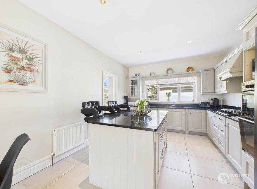 24 The Crescent, Castlecomer Road, Kilkenny Town, R95X4V8