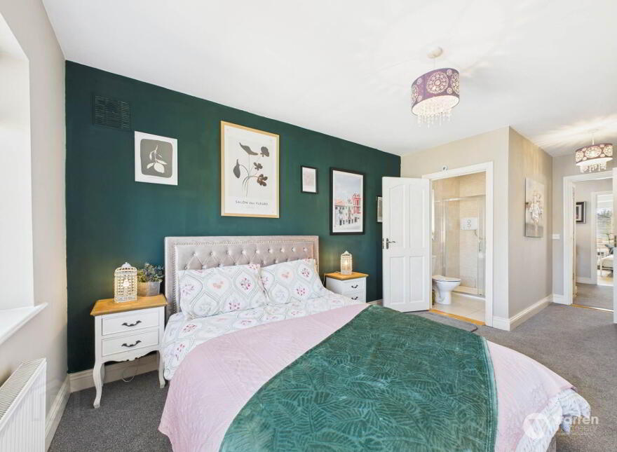 24 The Crescent, Castlecomer Road, Kilkenny Town, R95X4V8