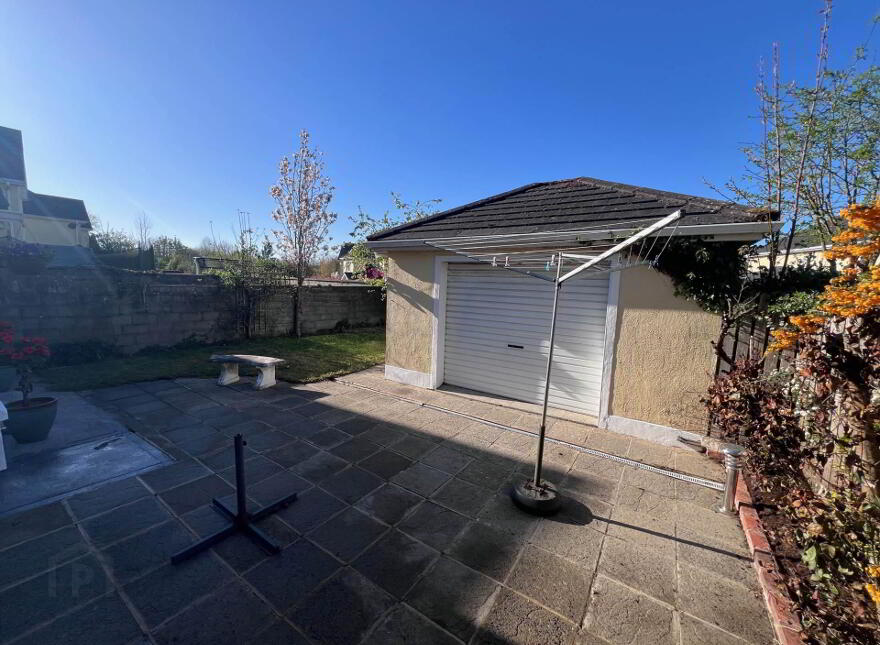 24 The Crescent, Castlecomer Road, Kilkenny Town, R95X4V8