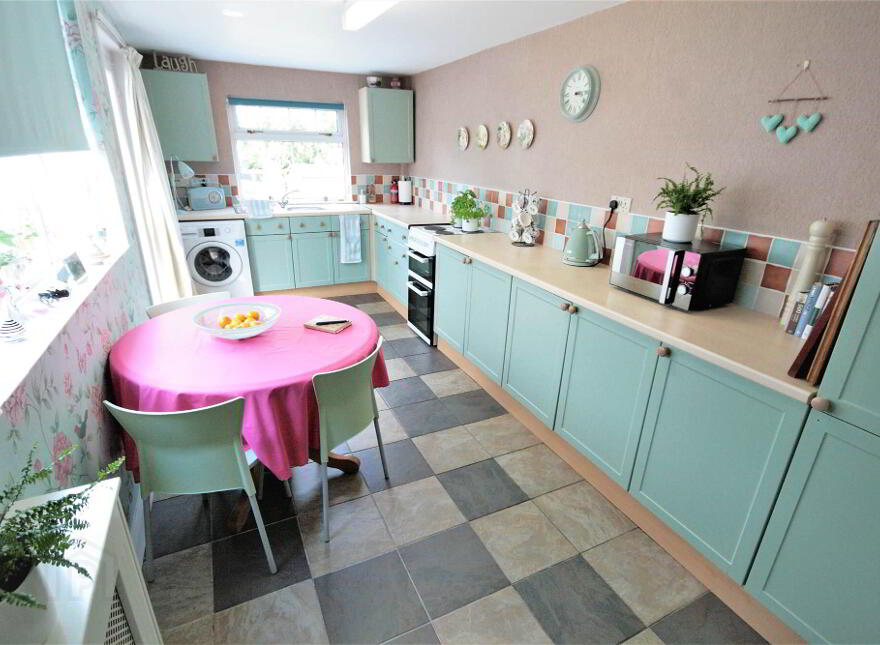 2 Glenmore Terrace, Hilden, Lisburn, BT27 4RW