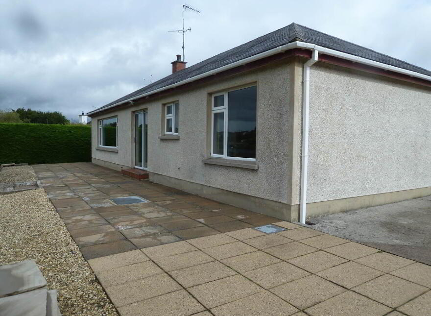 6 Lakeview Park, Enniskillen, BT74 6AR