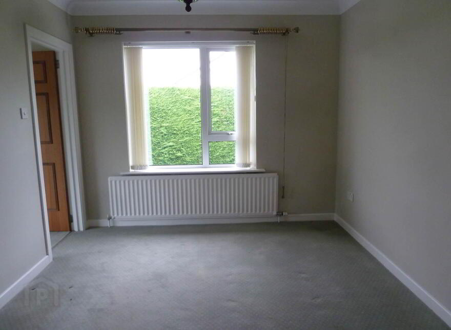 6 Lakeview Park, Enniskillen, BT74 6AR