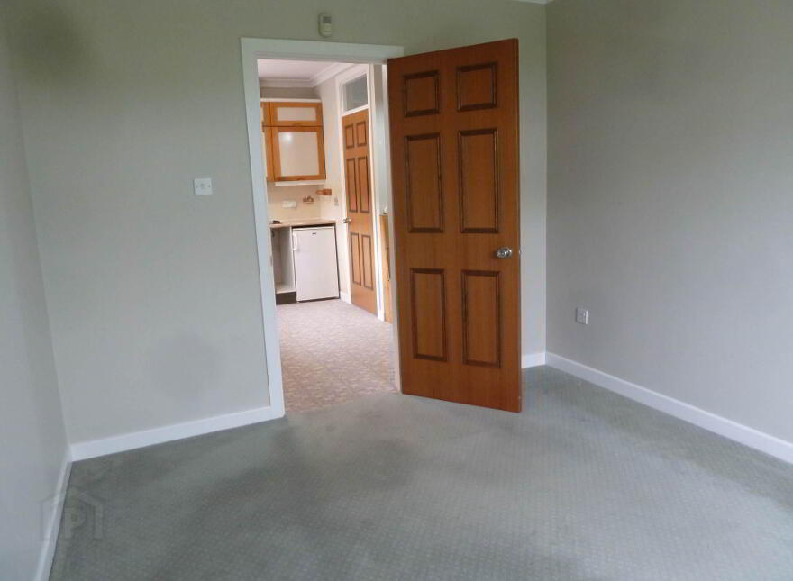 6 Lakeview Park, Enniskillen, BT74 6AR