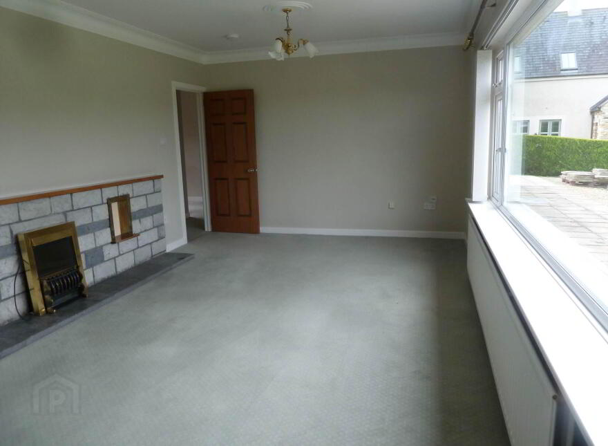 6 Lakeview Park, Enniskillen, BT74 6AR