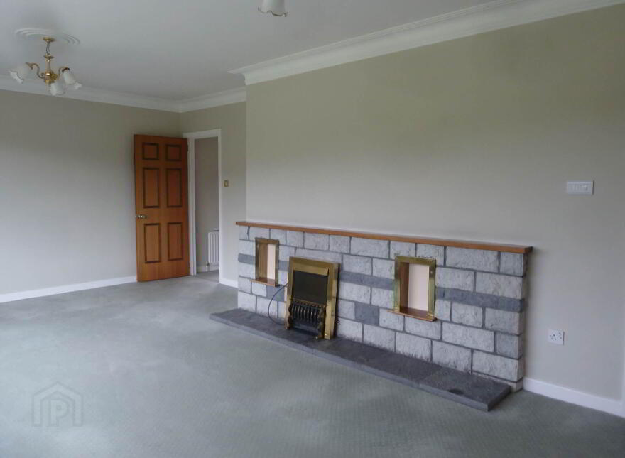 6 Lakeview Park, Enniskillen, BT74 6AR