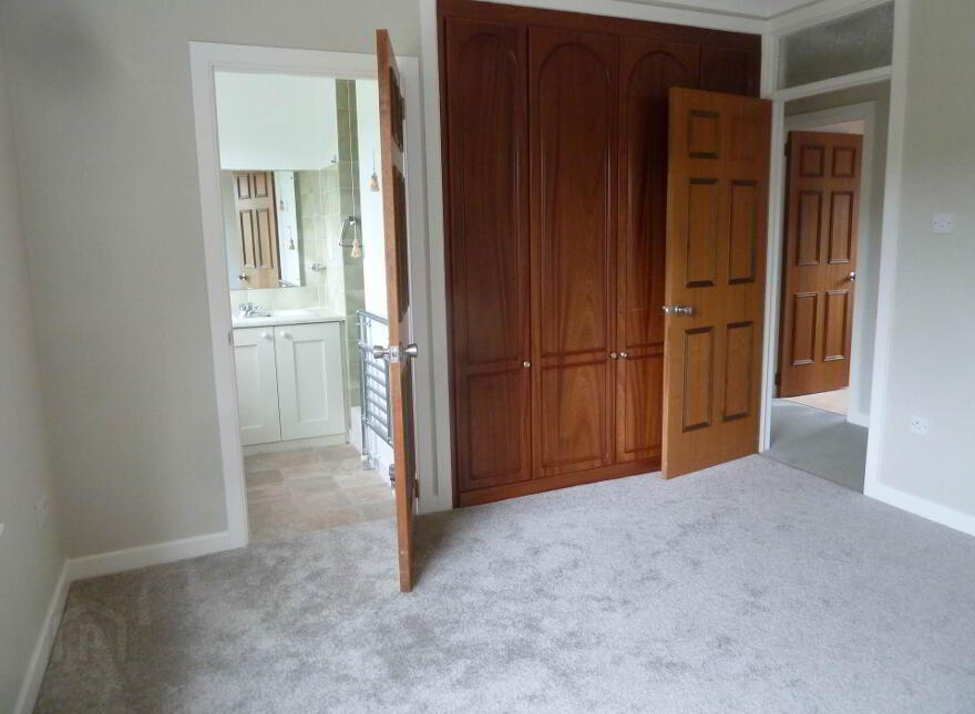 6 Lakeview Park, Enniskillen, BT74 6AR
