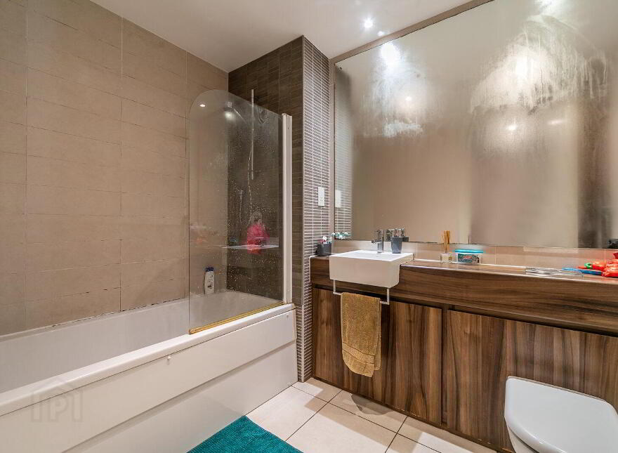 Apartment 6.20 The Arc 2f Queens Road, Belfast, BT3 9FG