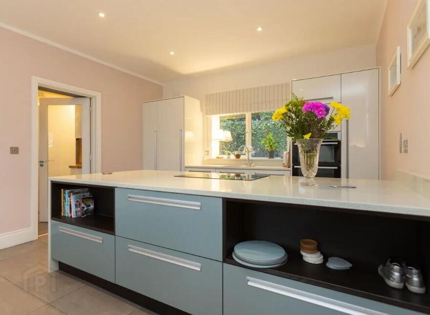 1 Lough Owel Village, Tullaghan, Irishtown, Mullingar, N91H0F6