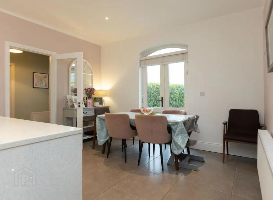 1 Lough Owel Village, Tullaghan, Irishtown, Mullingar, N91H0F6