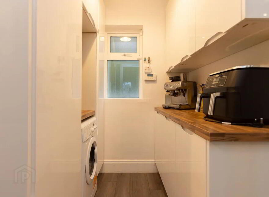 1 Lough Owel Village, Tullaghan, Irishtown, Mullingar, N91H0F6