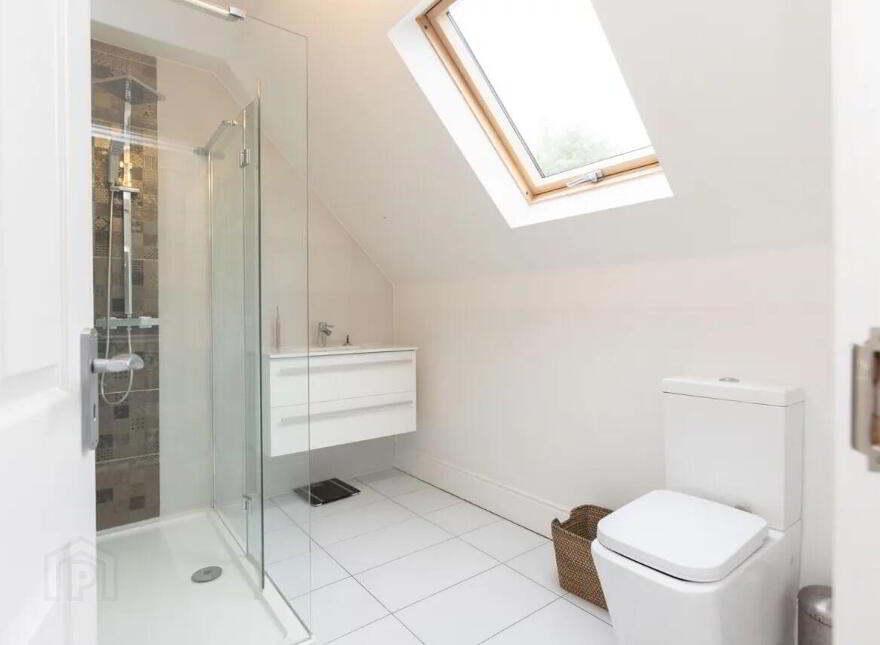 1 Lough Owel Village, Tullaghan, Irishtown, Mullingar, N91H0F6