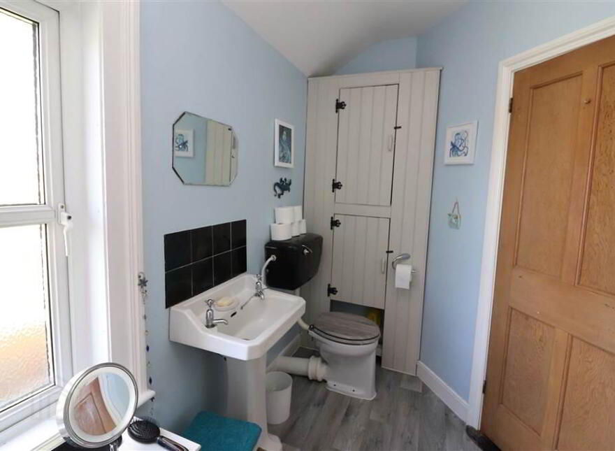 9 Bellevue Park, Antrim Road, Lisburn, BT28 3DL