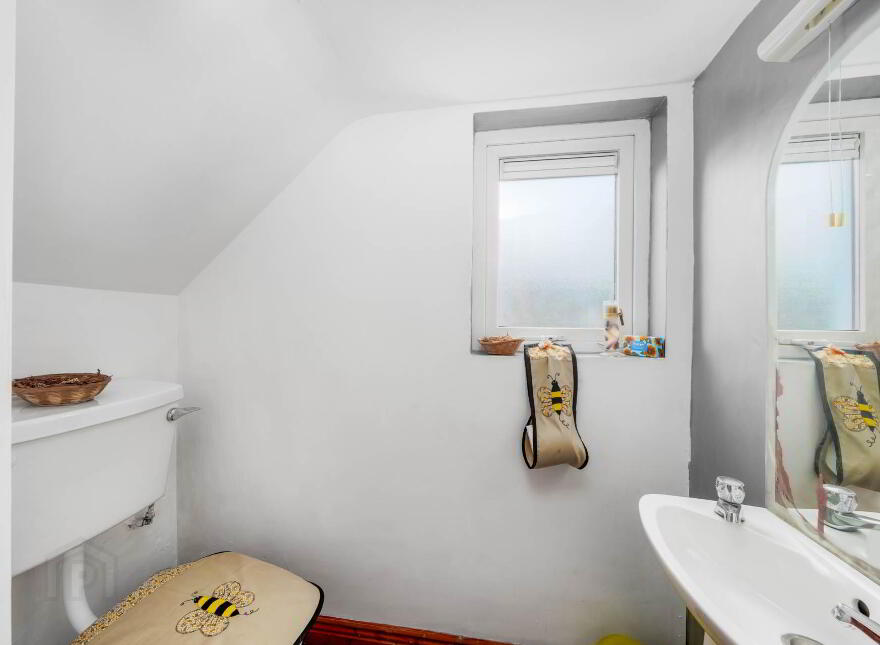 6 Woodville Place, Clonmellon, C15T6T1
