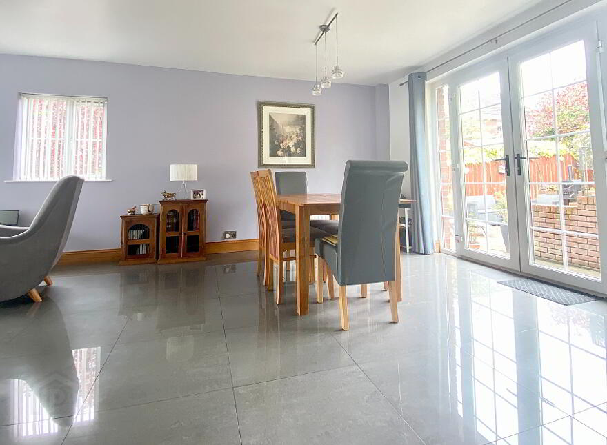 40 Forest Hills, Old Warrenpoint Road, Newry, BT34 2FH