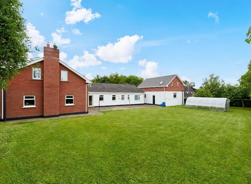 Brownstown, Kentstowm, Navan, C15E289
