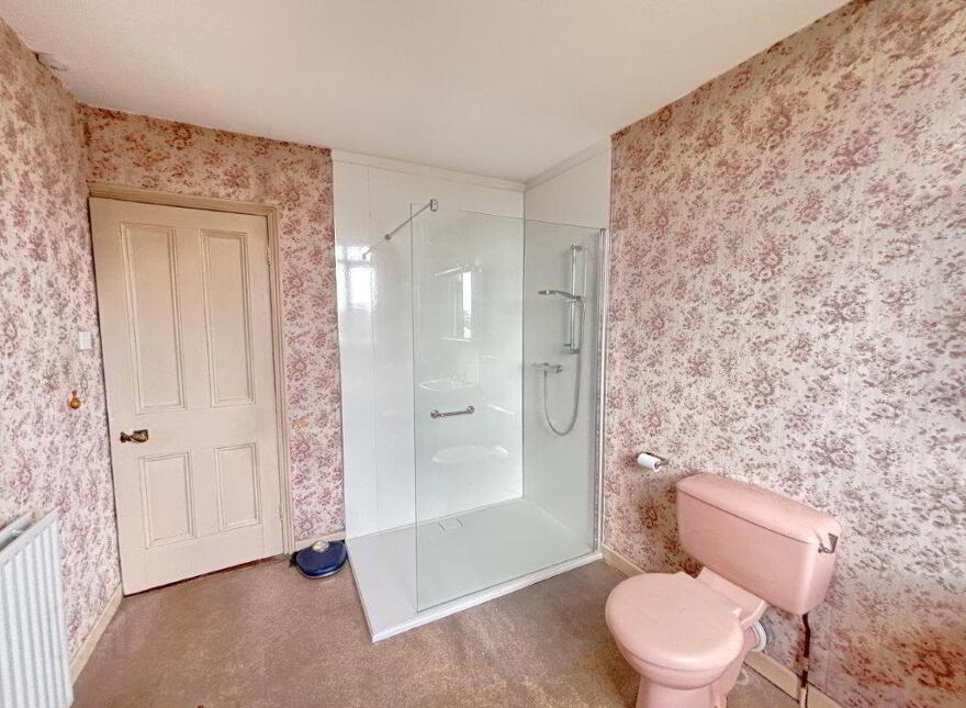 "Annamo", 6 Chichester Park North, Belfast, BT15 5DR