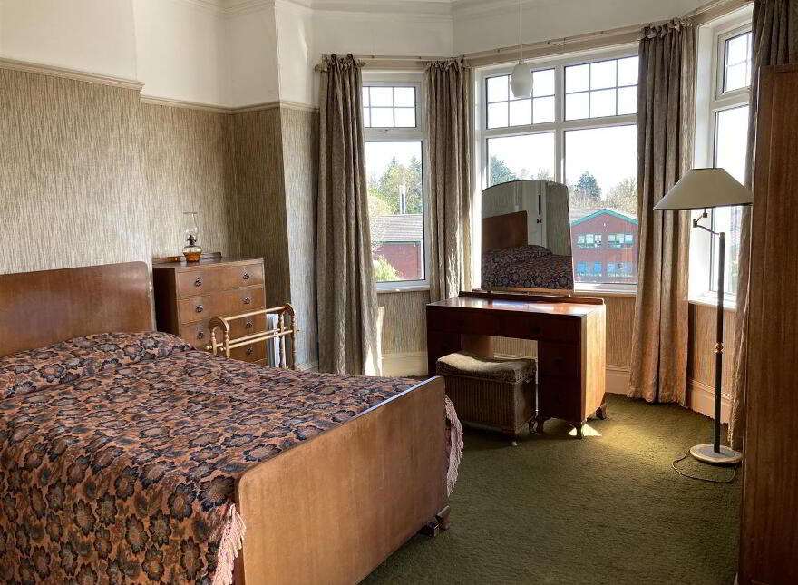 "Annamo", 6 Chichester Park North, Belfast, BT15 5DR