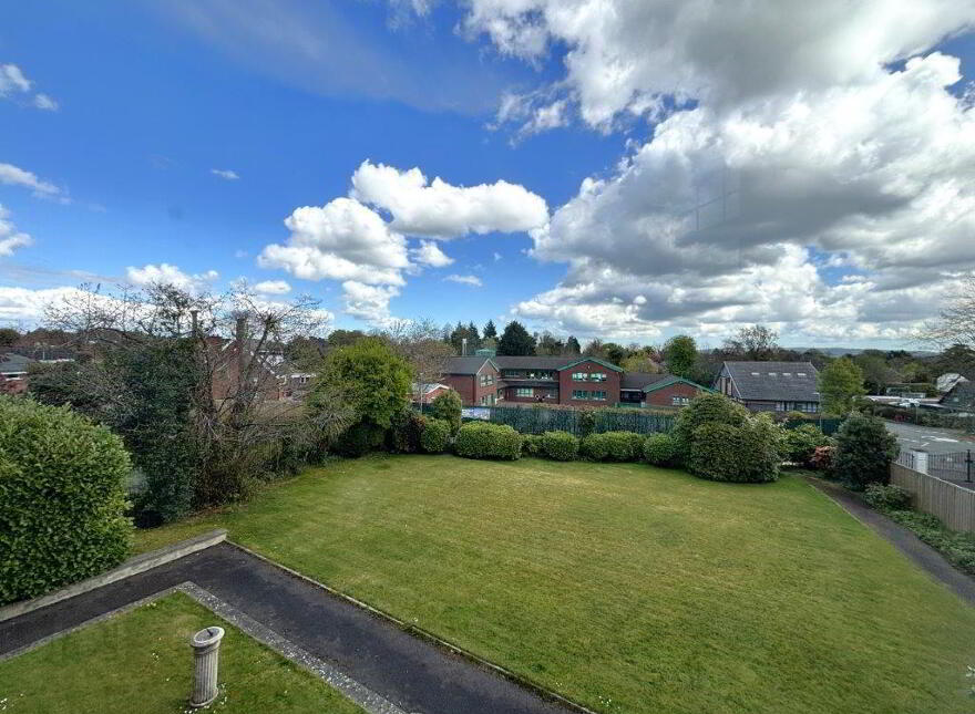 "Annamo", 6 Chichester Park North, Belfast, BT15 5DR