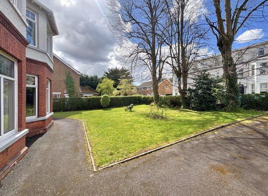 "Annamo", 6 Chichester Park North, Belfast, BT15 5DR