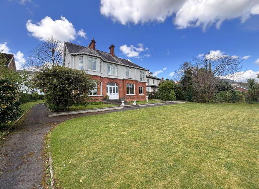 "Annamo", 6 Chichester Park North, Belfast, BT15 5DR