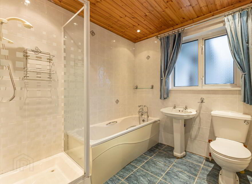 10 Crawford Park, Belfast, BT6 9RS