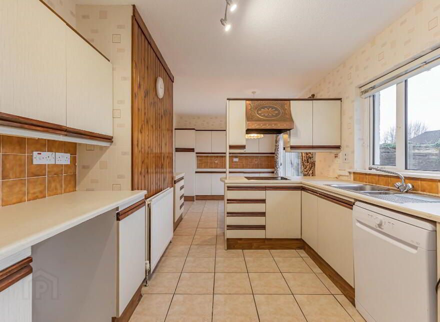 10 Crawford Park, Belfast, BT6 9RS