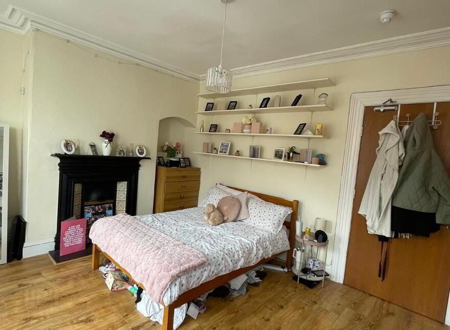 3 Wellington Park Avenue, Belfast, BT9 6DT
