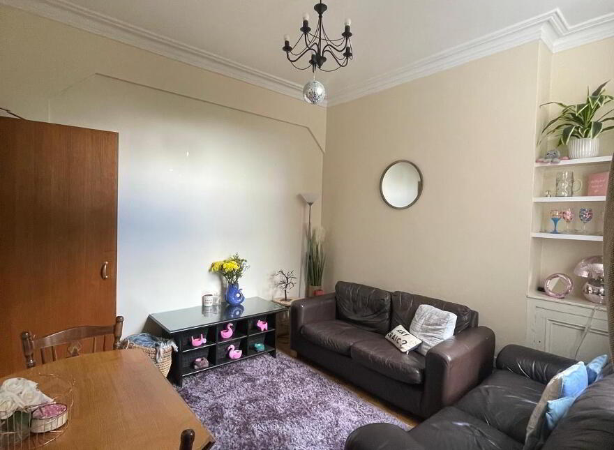 3 Wellington Park Avenue, Belfast, BT9 6DT