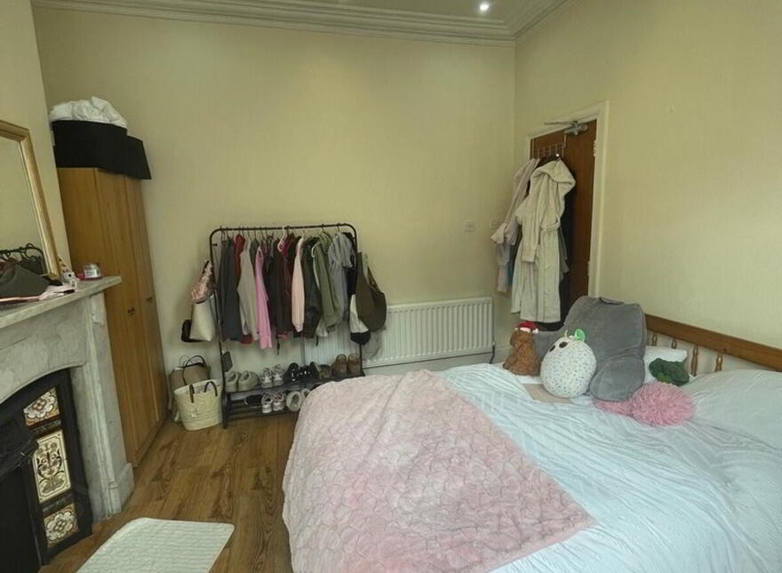 3 Wellington Park Avenue, Belfast, BT9 6DT