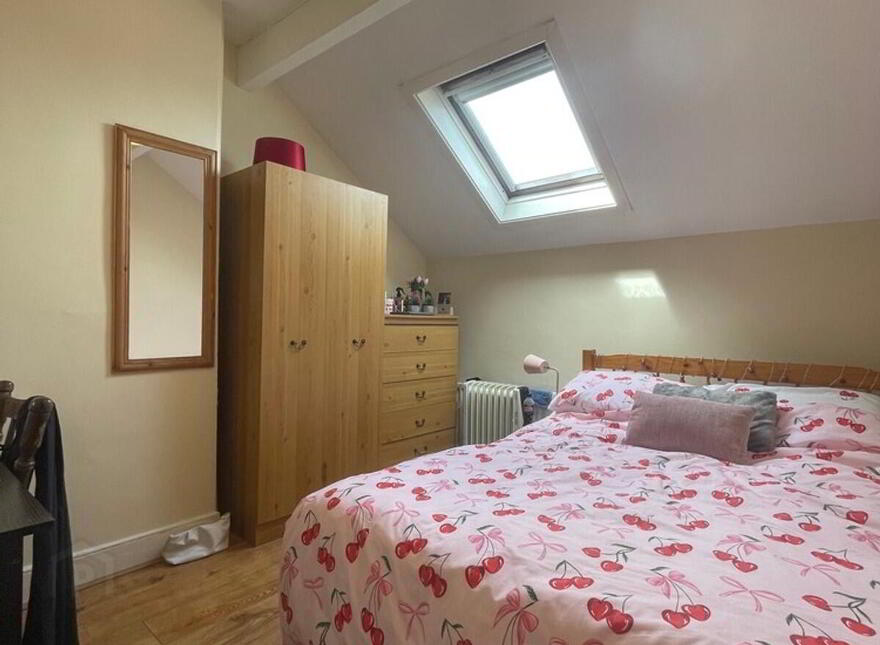 3 Wellington Park Avenue, Belfast, BT9 6DT