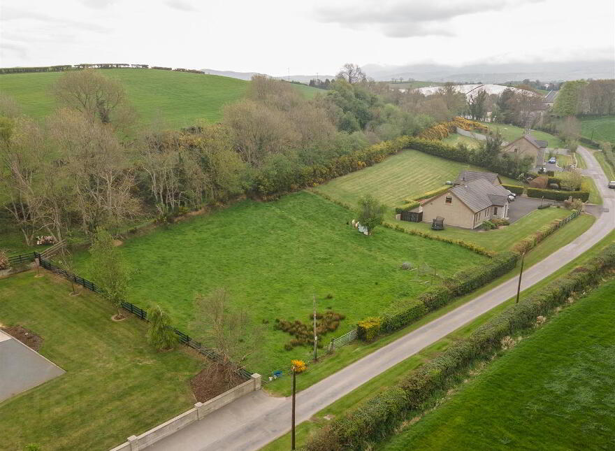Between 7 & 9, Seafin Road, Ballyroney, Banbridge, BT32 5EP
