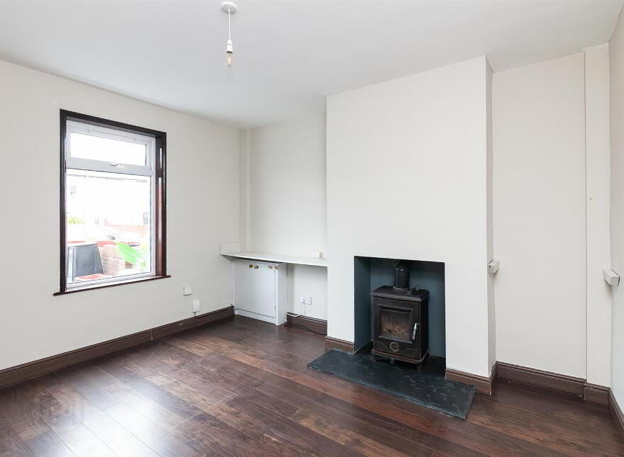35 Parkgate Crescent, Belfast, BT4 1EU
