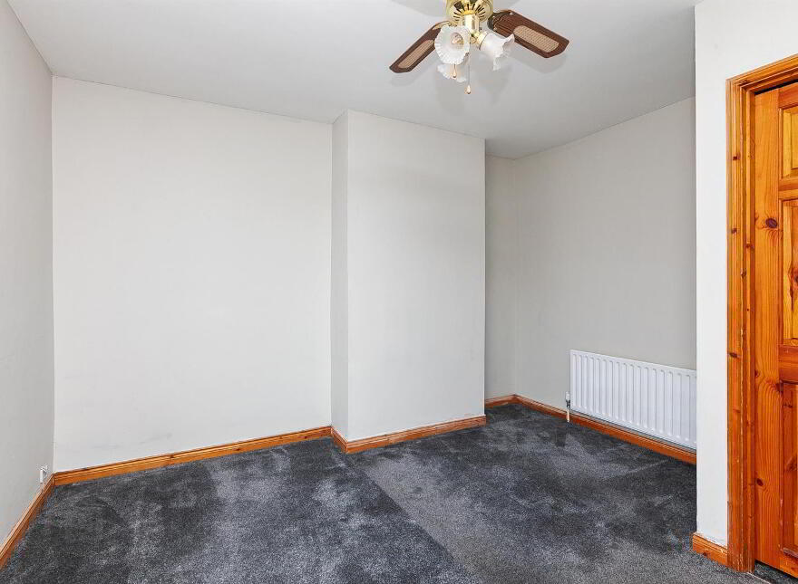 35 Parkgate Crescent, Belfast, BT4 1EU