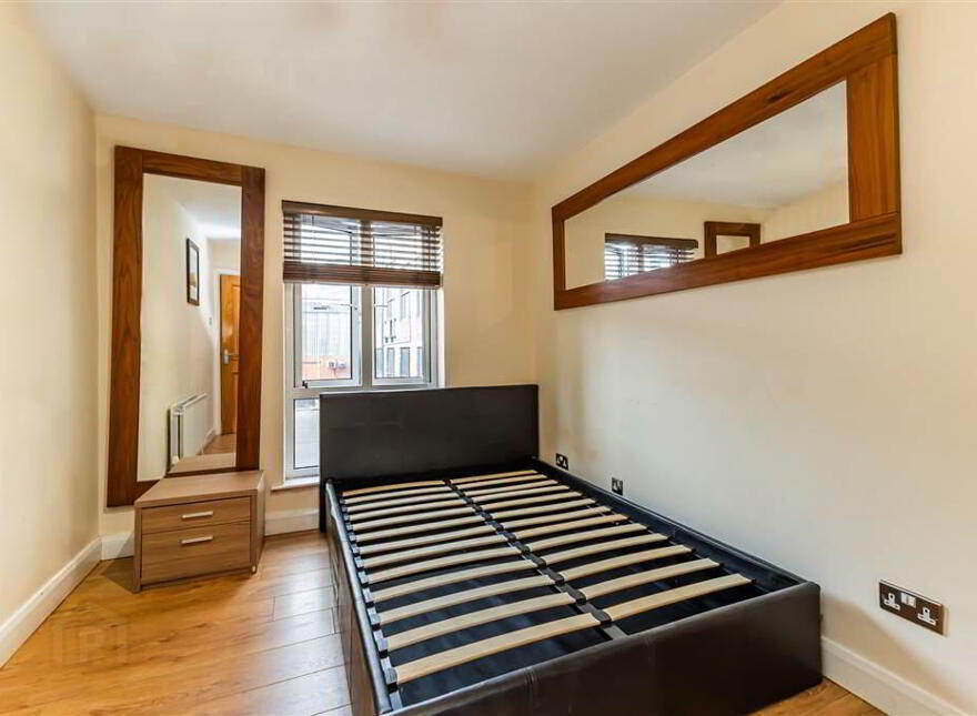 15 Ashburne Place, Dublin Road, Belfast, BT7 1SE