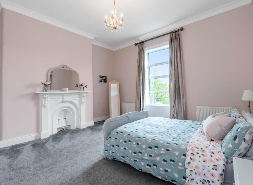 256 Ravenhill Road, Belfast, BT6 8GJ